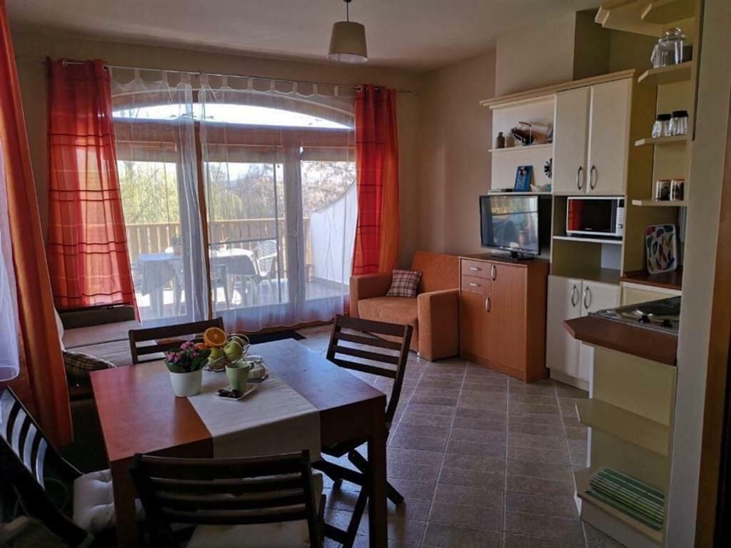 Horvath Apartman Fonyod Exterior photo